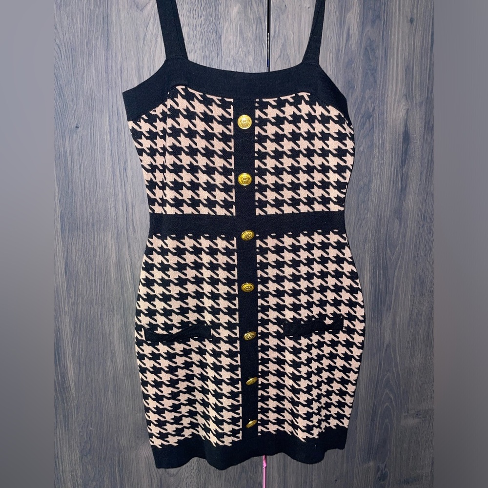 Coco & Shay dress Size M